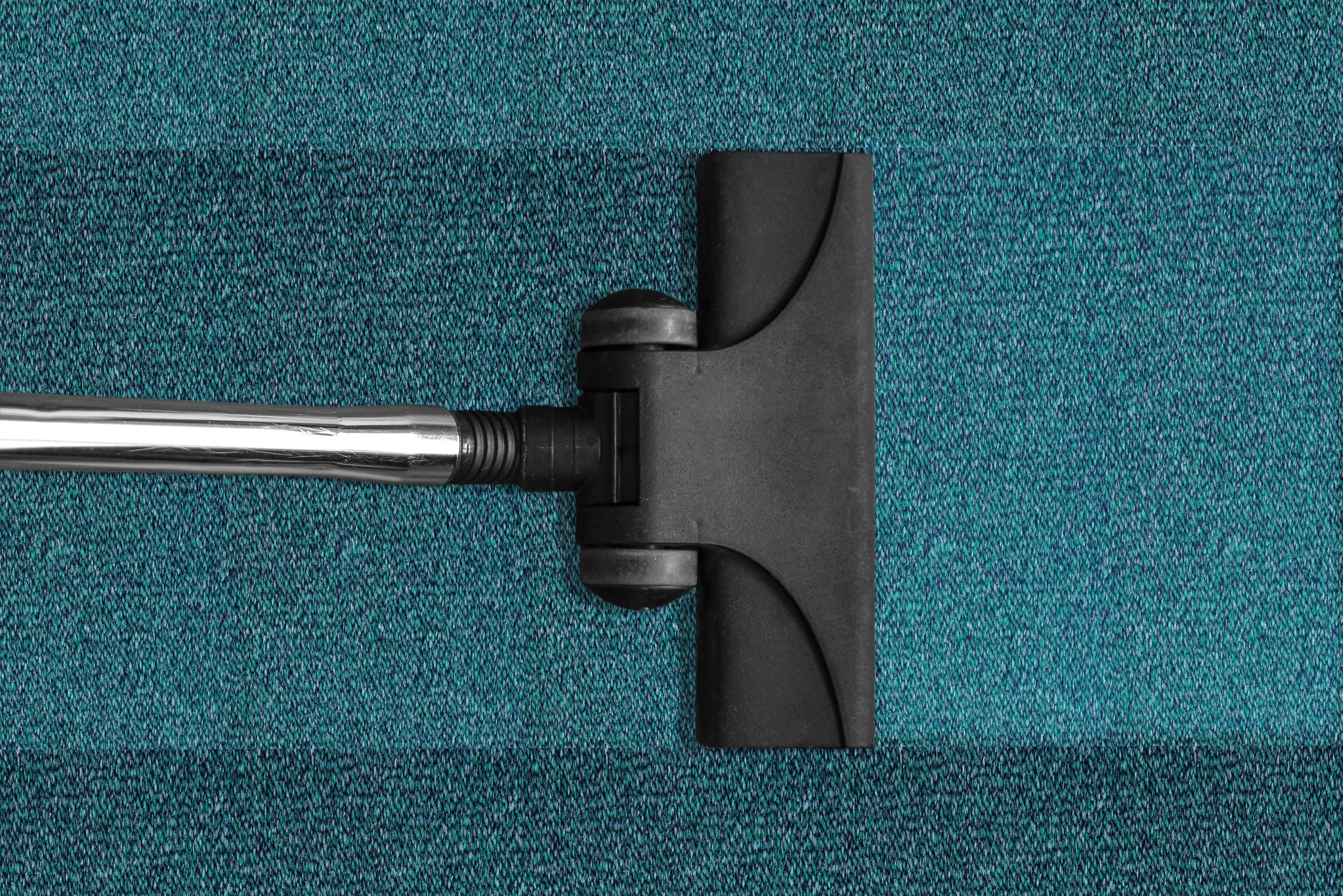 Commercial hot water carpet extraction